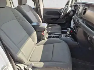 Jeep Wrangler Unlimited 2018 4x4 Sport 4dr SUV (midyear release)