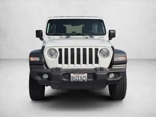 Jeep Wrangler Unlimited 2018 4x4 Sport 4dr SUV (midyear release)