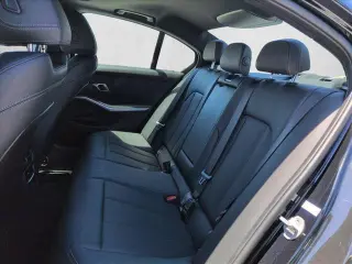 BMW 3 Series 2025 AWD 330i xDrive 4dr Sedan