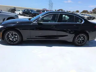 BMW 3 Series 2025 AWD 330i xDrive 4dr Sedan