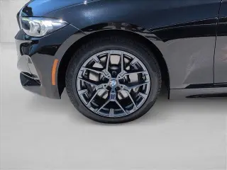 BMW 3 Series 2025 AWD 330i xDrive 4dr Sedan