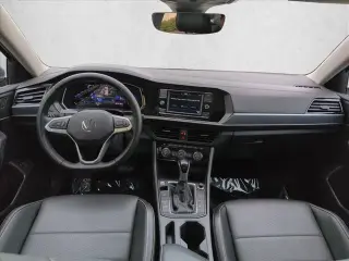 Volkswagen Jetta 2023 SE 4dr Sedan