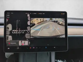 Tesla Model 3 2023 AWD Performance 4dr Sedan