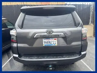 Toyota 4Runner 2016 4x4 SR5 4dr SUV