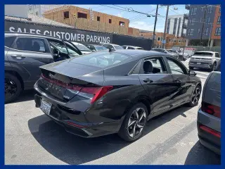 Hyundai ELANTRA Hybrid 2023 Limited 4dr Sedan