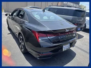Hyundai ELANTRA Hybrid 2023 Limited 4dr Sedan