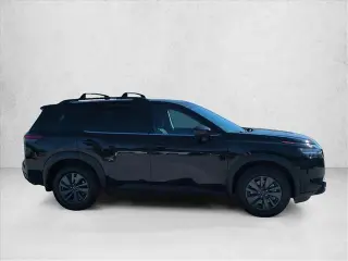 Nissan Pathfinder 2022 SV 4dr SUV