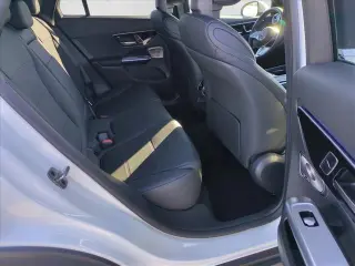 Mercedes-Benz GLC 2025 GLC 300 4dr SUV