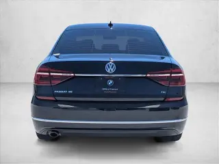 Volkswagen Passat 2018 2.0T SE 4dr Sedan