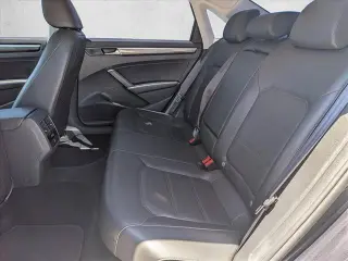Volkswagen Passat 2018 2.0T SE 4dr Sedan