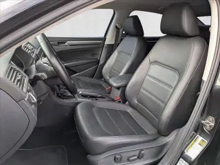 Volkswagen Passat 2018 2.0T SE 4dr Sedan