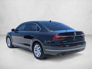 Volkswagen Passat 2018 2.0T SE 4dr Sedan