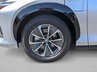 Lexus RZ 300e 2024 Premium 4dr Crossover w/18 Inch Wheels