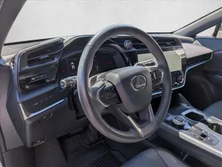 Lexus RZ 300e 2024 Premium 4dr Crossover w/18 Inch Wheels