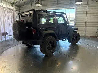 Jeep Wrangler 2012 4x4 Sport 2dr SUV