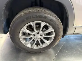 Jeep Cherokee 2019 Latitude Plus 4dr SUV