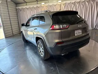 Jeep Cherokee 2019 Latitude Plus 4dr SUV