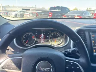 Jeep Cherokee 2018 4x4 Trailhawk 4dr SUV