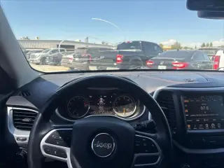 Jeep Cherokee 2018 4x4 Trailhawk 4dr SUV