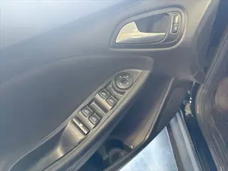 Ford Focus 2018 SE 4dr Hatchback