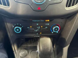 Ford Focus 2018 SE 4dr Hatchback