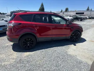 Ford Escape 2017 Titanium 4dr SUV