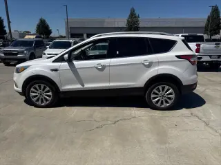 Ford Escape 2017 AWD Titanium 4dr SUV