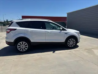 Ford Escape 2017 AWD Titanium 4dr SUV
