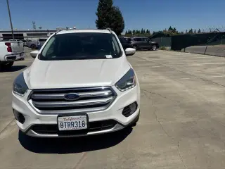 Ford Escape 2017 AWD Titanium 4dr SUV