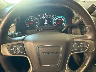 GMC Yukon 2017 4x2 Denali 4dr SUV
