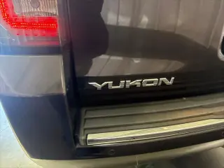 GMC Yukon 2017 4x2 Denali 4dr SUV