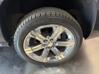 GMC Yukon 2017 4x2 Denali 4dr SUV