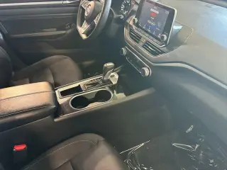 Nissan Altima 2021 2.5 SV 4dr Sedan