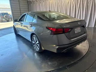 Nissan Altima 2021 2.5 SL 4dr Sedan