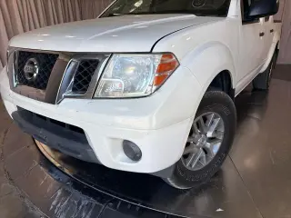 Nissan Frontier 2020 4x4 SV 4dr Crew Cab 5 ft. SB