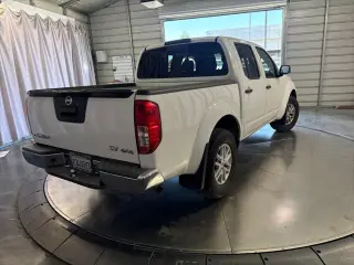 Nissan Frontier 2020 4x4 SV 4dr Crew Cab 5 ft. SB