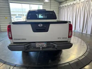Nissan Frontier 2020 4x4 SV 4dr Crew Cab 5 ft. SB
