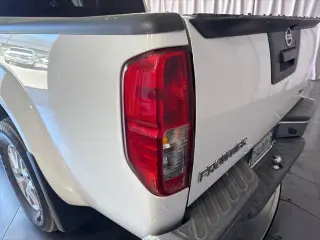 Nissan Frontier 2020 4x4 SV 4dr Crew Cab 5 ft. SB
