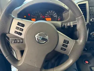 Nissan Frontier 2020 4x4 SV 4dr Crew Cab 5 ft. SB
