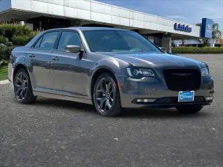 Chrysler 300 2023 S V6 4dr Sedan