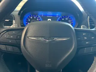Chrysler 300 2023 S V6 4dr Sedan
