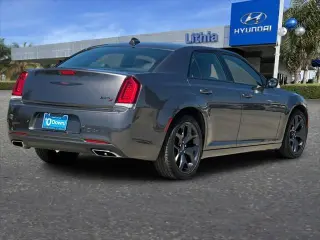 Chrysler 300 2023 S V6 4dr Sedan