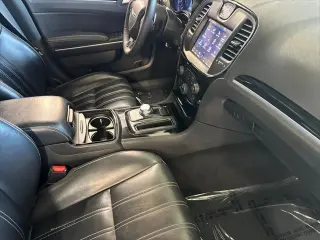 Chrysler 300 2023 S V6 4dr Sedan