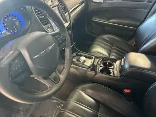 Chrysler 300 2023 S V6 4dr Sedan