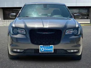Chrysler 300 2023 S V6 4dr Sedan