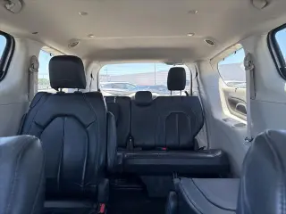 Chrysler Pacifica 2021 Touring L 4dr Mini-Van