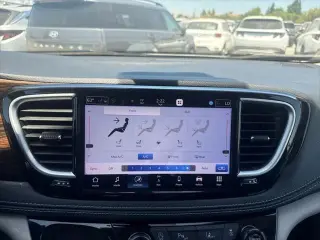 Chrysler Pacifica 2023 Limited 4dr Mini-Van