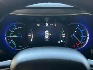 Chrysler Pacifica Plug-In Hybrid 2024 Select 4dr Mini-Van