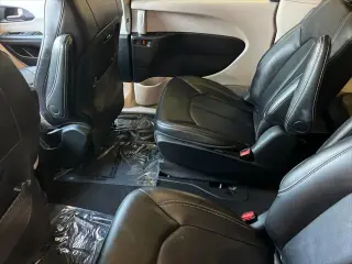 Chrysler Pacifica Plug-In Hybrid 2024 Select 4dr Mini-Van