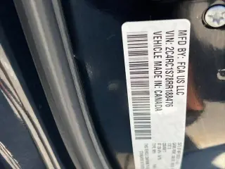 Chrysler Pacifica Plug-In Hybrid 2024 Select 4dr Mini-Van